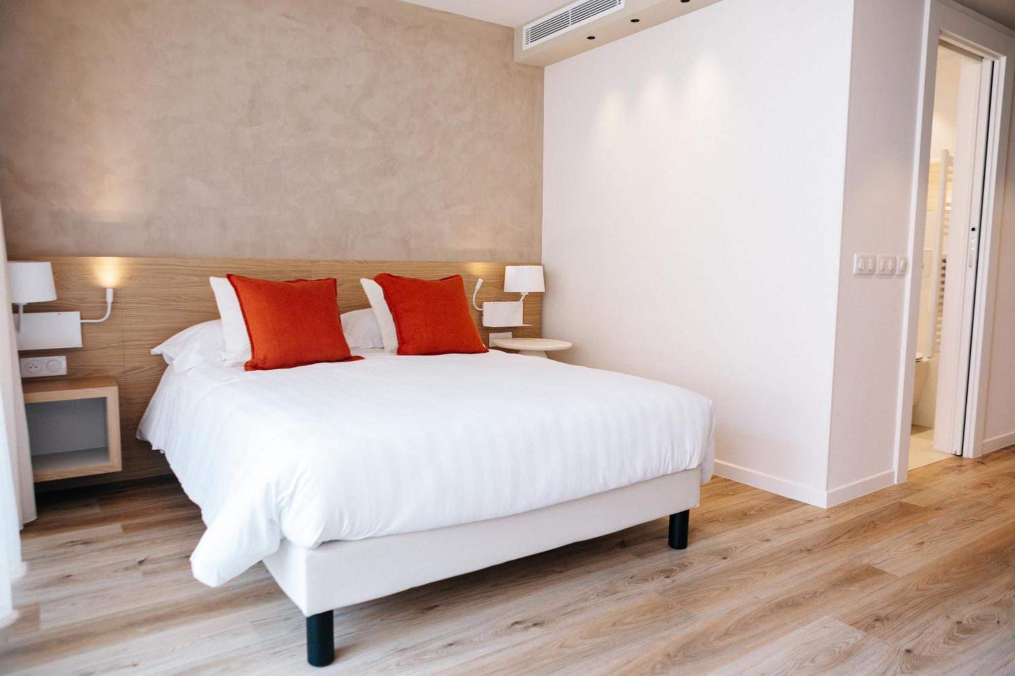 Chateauneuf Aparthotel 2*